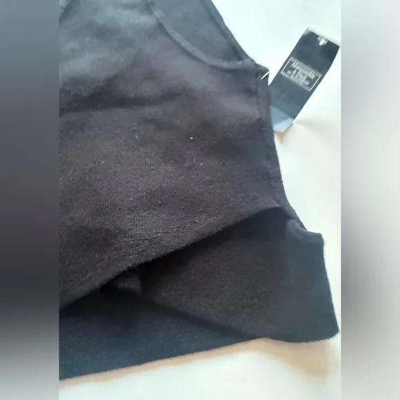 Abercrombie & Fitch Black Wrap Front Knit Sleeveless Top Size Small - Picture 4 of 10